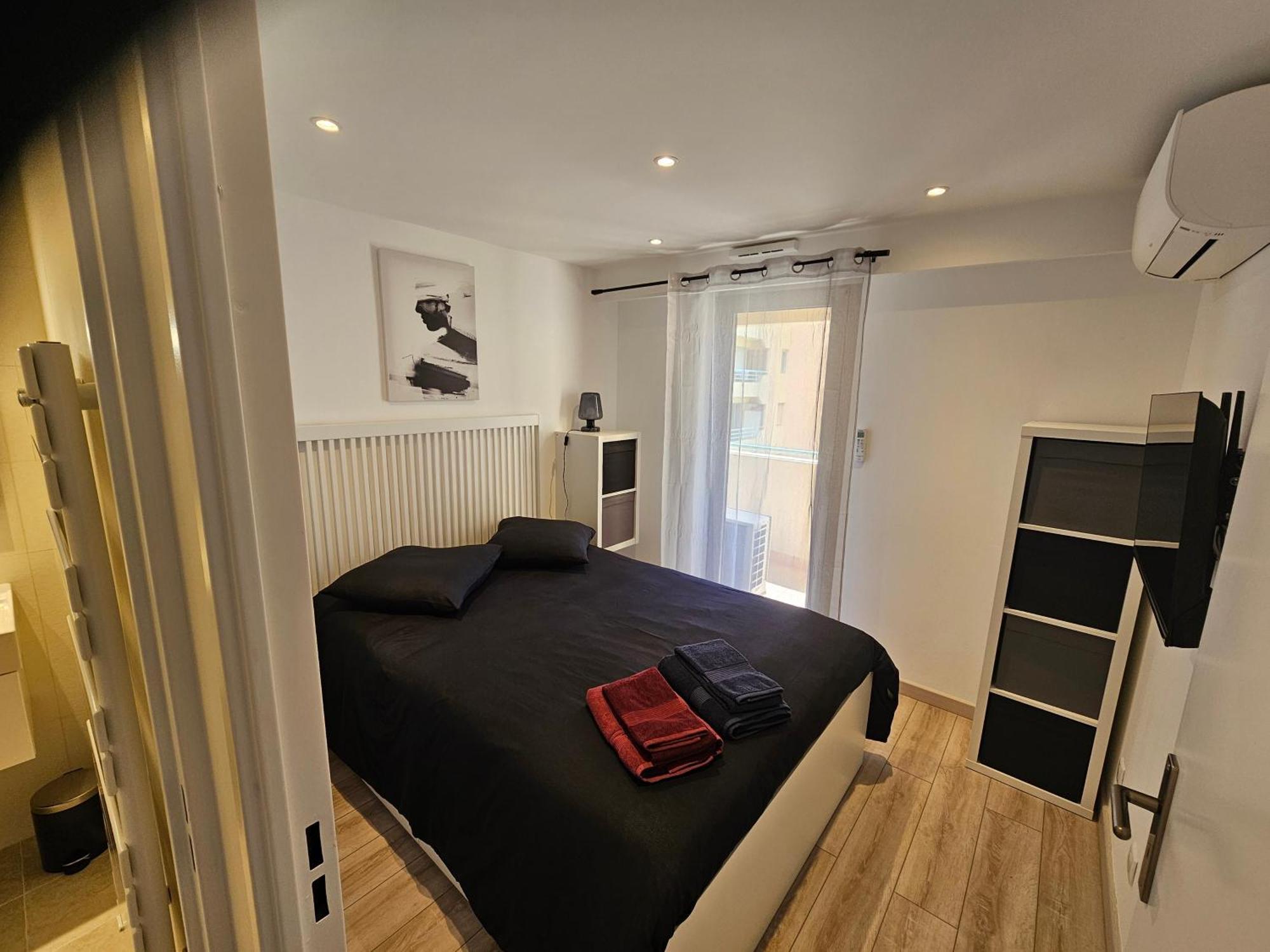 Beautiful 1 Bedroom Flat Nice Buitenkant foto