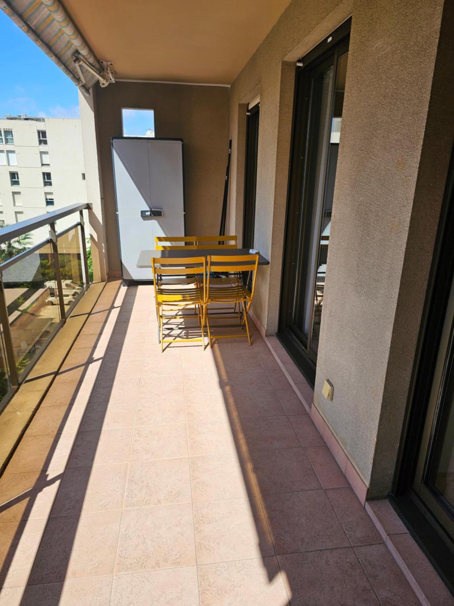 Beautiful 1 Bedroom Flat Nice Buitenkant foto