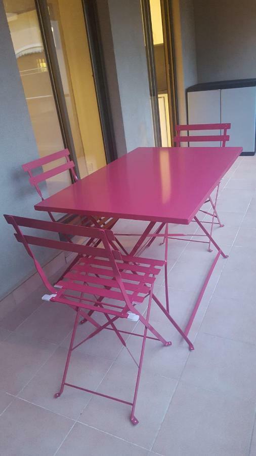 Beautiful 1 Bedroom Flat Nice Buitenkant foto